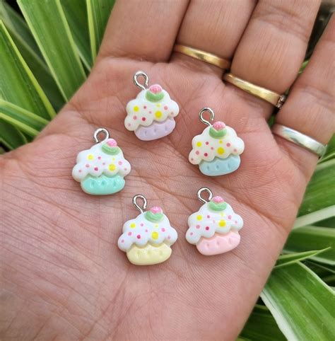 Resin Charms - Mini Cake – YV Craft Supplies