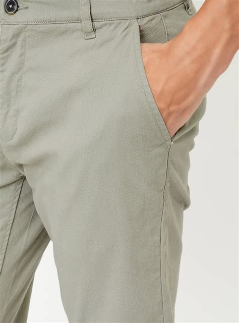Buy Men Slim Fit Flexi Waist Chinos Online at just Rs. 1199.0 ...