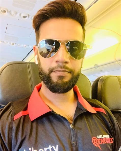 ورلڈ کپ کے بعد پاکستان کے بڑے آل راونڈر نے اچانک کیا ریٹائرمنٹ کا اعلان ...