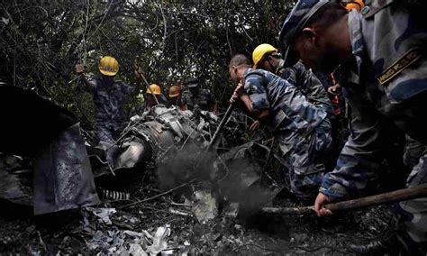 Nepal Helicopter Crash: काठमांडू हवाई अड्डे के पास एक हेलीकॉप्टर ...