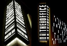 Corner Building Signs 的图像结果