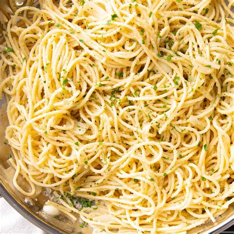 Best Garlic Butter Pasta Recipe - Beaming Baker