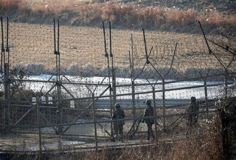 North and South Korea to Talk January 9, Japan Warns Remain Vigilant ...
