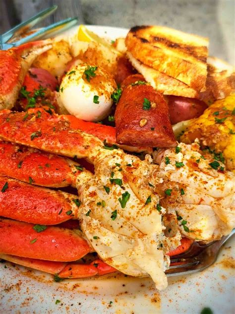 10 BEST Oak Island Restaurants (NC) - Lost In The Carolinas