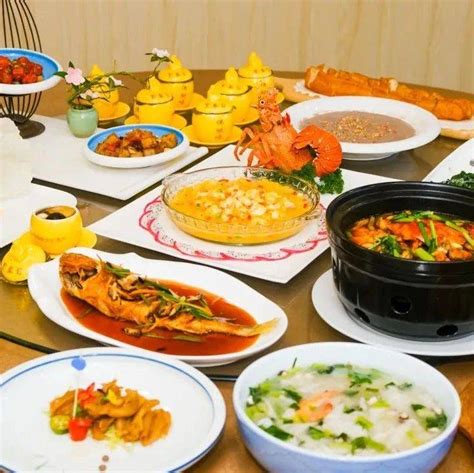 福州一处“中国风”洋快餐餐厅在国外社交媒体走红 - YouTube
