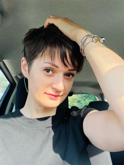 Hi! I’m Masha : r/Selfie_Girl