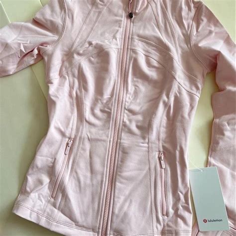 Lululemon Women's Pink Jacket | Depop