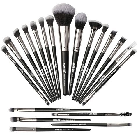 MAANGE Makeup Brush Set 20 Pcs Foundation Eyeshadow Blush Brush Kabuki ...