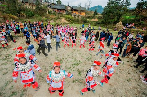 贵州黄平传统“芦笙会” 苗族盛装美如雪-贵州旅游在线