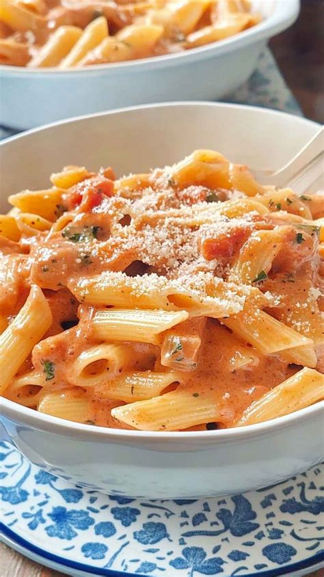 Popular Pasta With Vodka Sauce Recipe - Easy Family Meal