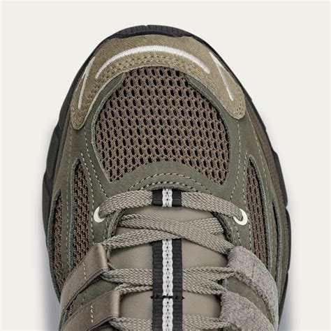 adidas ADISTAR CUSHION SFTM - Brown | adidas KE