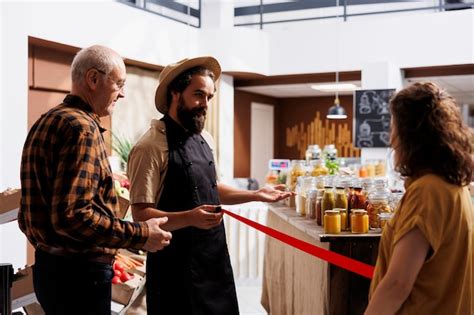 Newly opened zero waste shop | Premium Photo