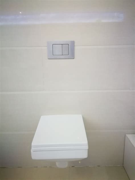 出口现代简约座便器 浴室厕所双档节水 节能墙排水隐藏式水箱批发-阿里巴巴