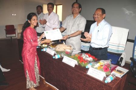 પ્રમાણપત્ર વિતરણ સમારોહ- સર્ટીફિકેટ ઇન એગ્રીકલ્ચરલ એક્ષ્ટેનશન સર્વિસીસ ...