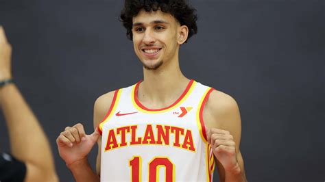 Download Zaccharie Risacher Atlanta Hawks Wallpaper | Wallpapers.com