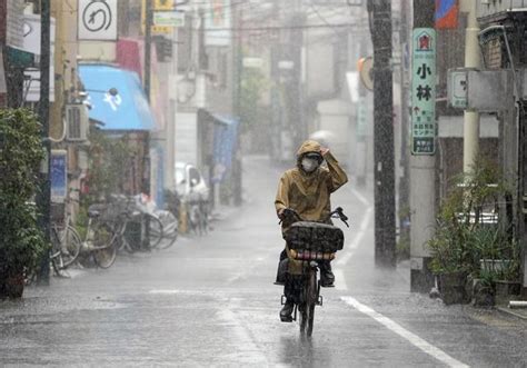 超强台风在日本已致2人死亡 至少122人受伤__财经头条