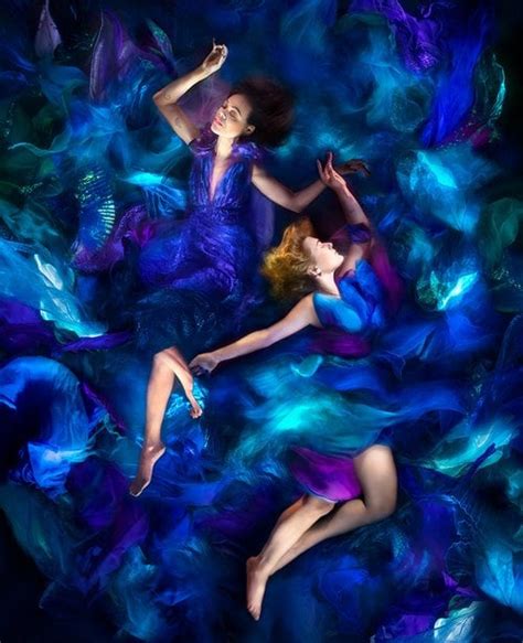 James Cameron Commissions Zoe Saldaña, Sigourney Weaver & Kate Winslet Art