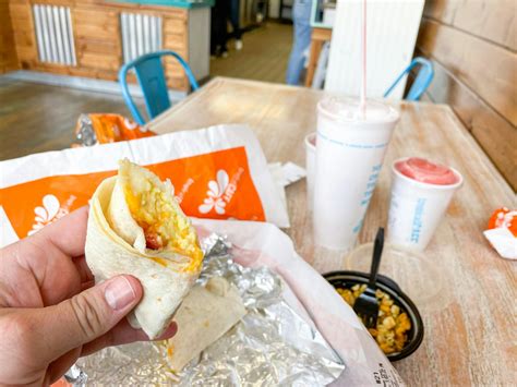 18 Tropical Smoothie Menu Hacks That'll Get You All the Smoothies - The ...