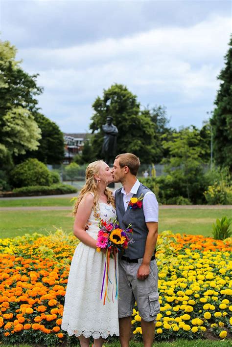 Brum Skateboarding Bride 的图像结果