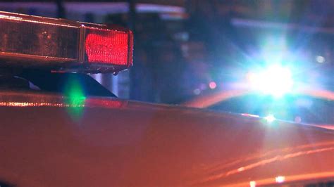 LMPD investigating after man with gunshot wounds checks himself into ...