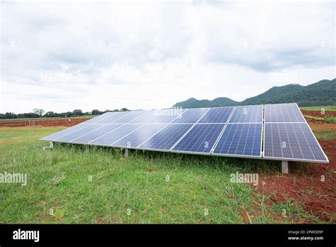Solar Panel Field 的图像结果