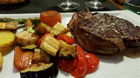 Freshly caught excellence - Reviews, Photos - Restaurant Cala Mitjana ...