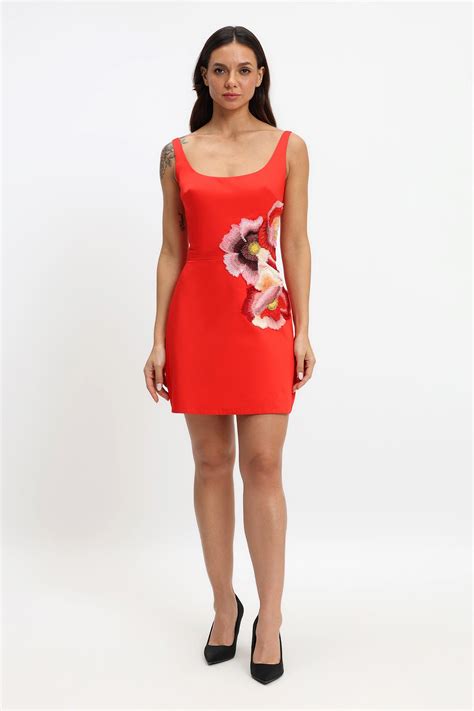 SCOOP NECK MINI – Gauri and Nainika