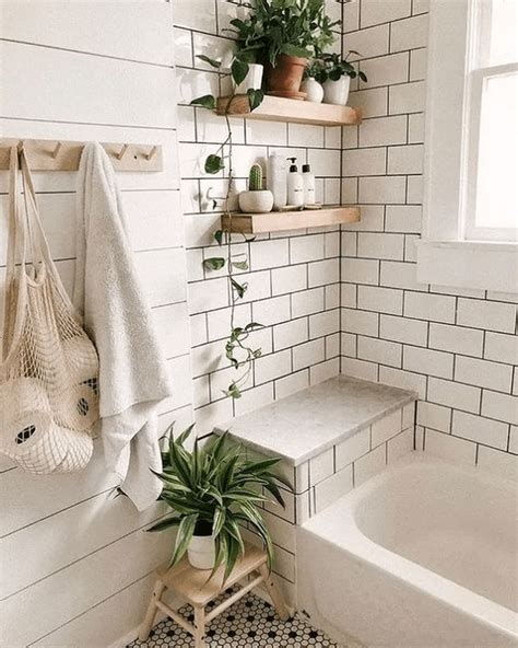 30 Fascinating Simple Apartment Bathroom Decor Ideas - HOMYHOMEE
