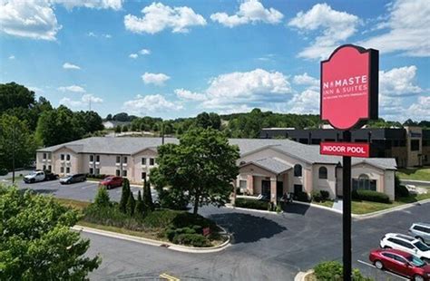 NAMASTE INN & SUITES DAWSONVILLE - Hotel Reviews, Photos, Rate ...