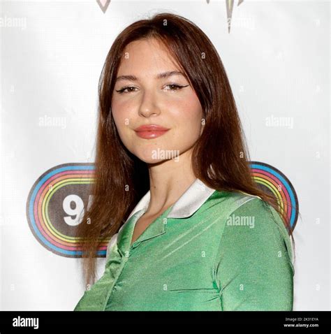 Los Angeles, CA - 22 septembre 2022 - Paige Elkington assiste à la première de tapis rouge de la ...