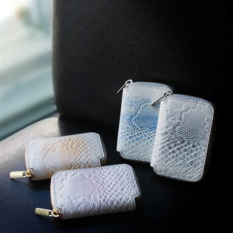 生産終了【mu】本革 Rファスナー コンパクト財布 蛇 パイソン 白蛇 【NISHIKI】[mu-75046]