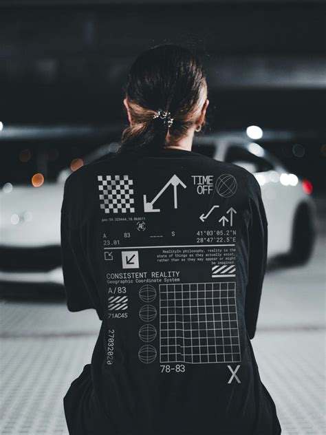 THREADCURRY Creative Wear by Artists