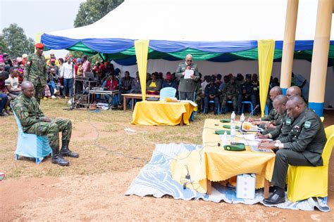 Militia In A Sentence