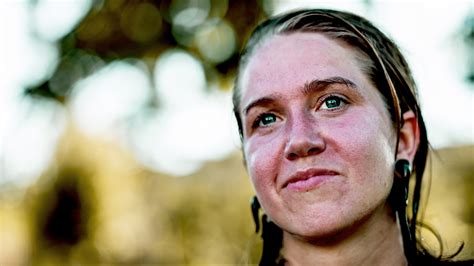 Why Is My Face Red? 11 Causes of Flushed Face - GoodRx