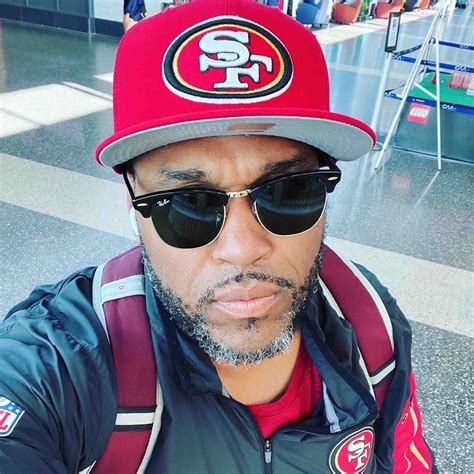 LAZ Fly Premier Valet BDL International Airport Parking | Way.com