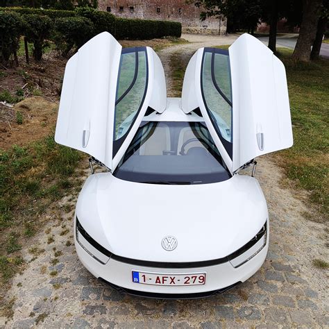 Test Testrit VW XL1 (2014) – we reden met de fameuze eenliterwagen van Volkswagen | AutoGids