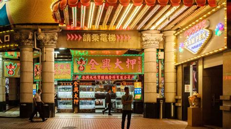 Stock investors eye China's neighbors — South Korea, Japan and India