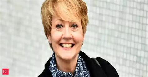 Anne Diamond: Broadcaster Anne Diamond discloses breast cancer ...