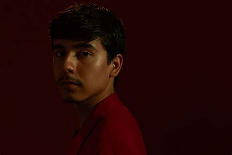 Ivan Cornejo Talks About His New Album 'Mirada' And