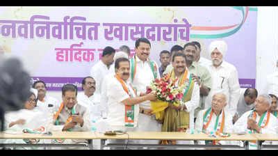 Congress Working President Naseem Khan appreciated for helping Congress ...