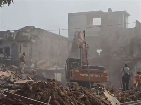 Demolition begins near Narendra Modi Stadium ahead of Commonwealth ...