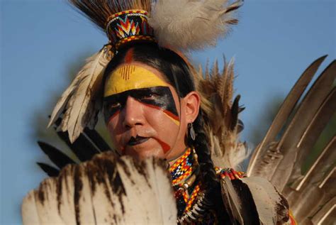 致敬经典，摄影师用湿版法记录美国土著文化|土著|摄影师|摄影_新浪新闻