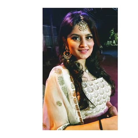 Makeup by Mrignaina Makeup Artist Services, Review and Info - Olready