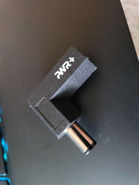 Alienware X17 USBC Adapter 的图像结果