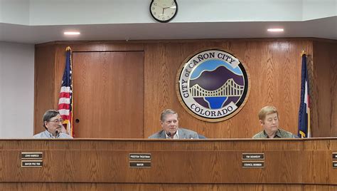 Cañon City Council turns page on new year, welcomes back Mayor Preston ...