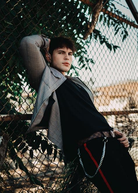 TW Pornstars - 2 pic. Trevor_wagner. Twitter. I-. 6:26 PM - 12 Oct 2020