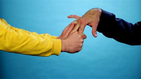The Good Guide to Shaking Hands Good, A Video Tutorial on Proper ...