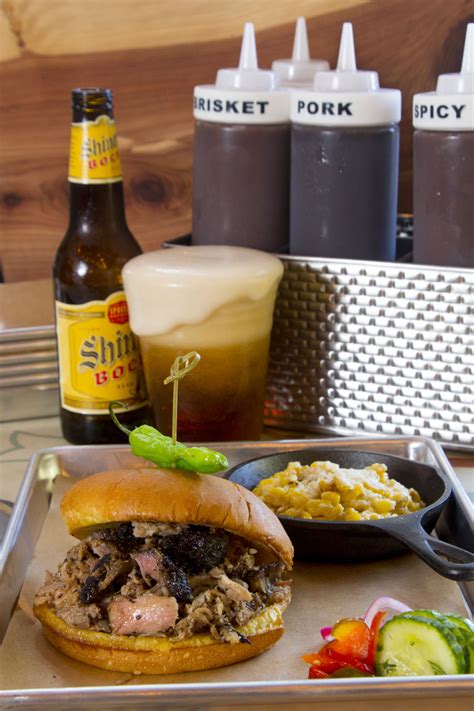 Brick's Smoked Meats Opens Downtown | Sarasota Magazine