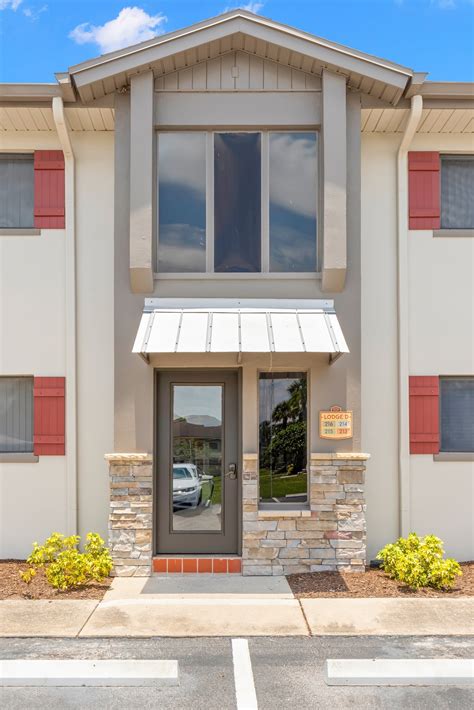 View Our Amenities | The Lodge at Woodlake