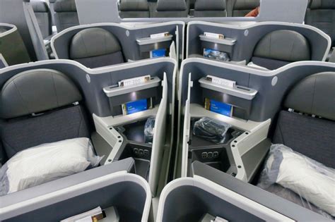 American Airlines Business Class 的图像结果